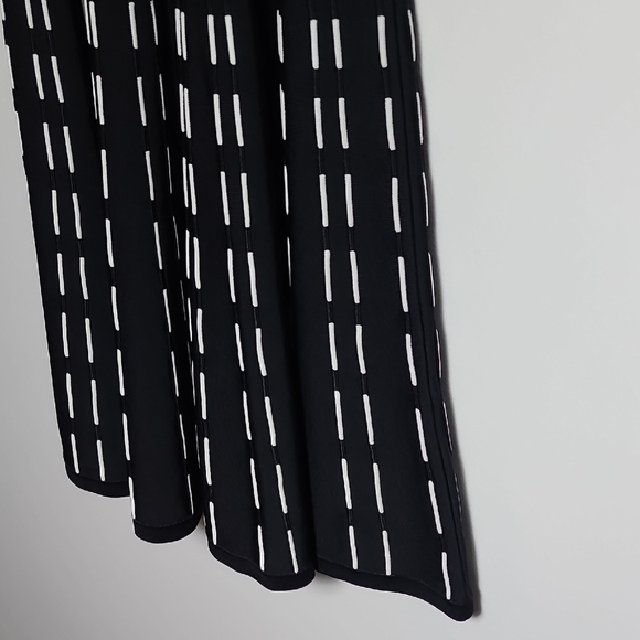 A.L.C. Black Sleeveless Crewneck Fit And Flare Dress In Black and White Size Med - Picture 16 of 16